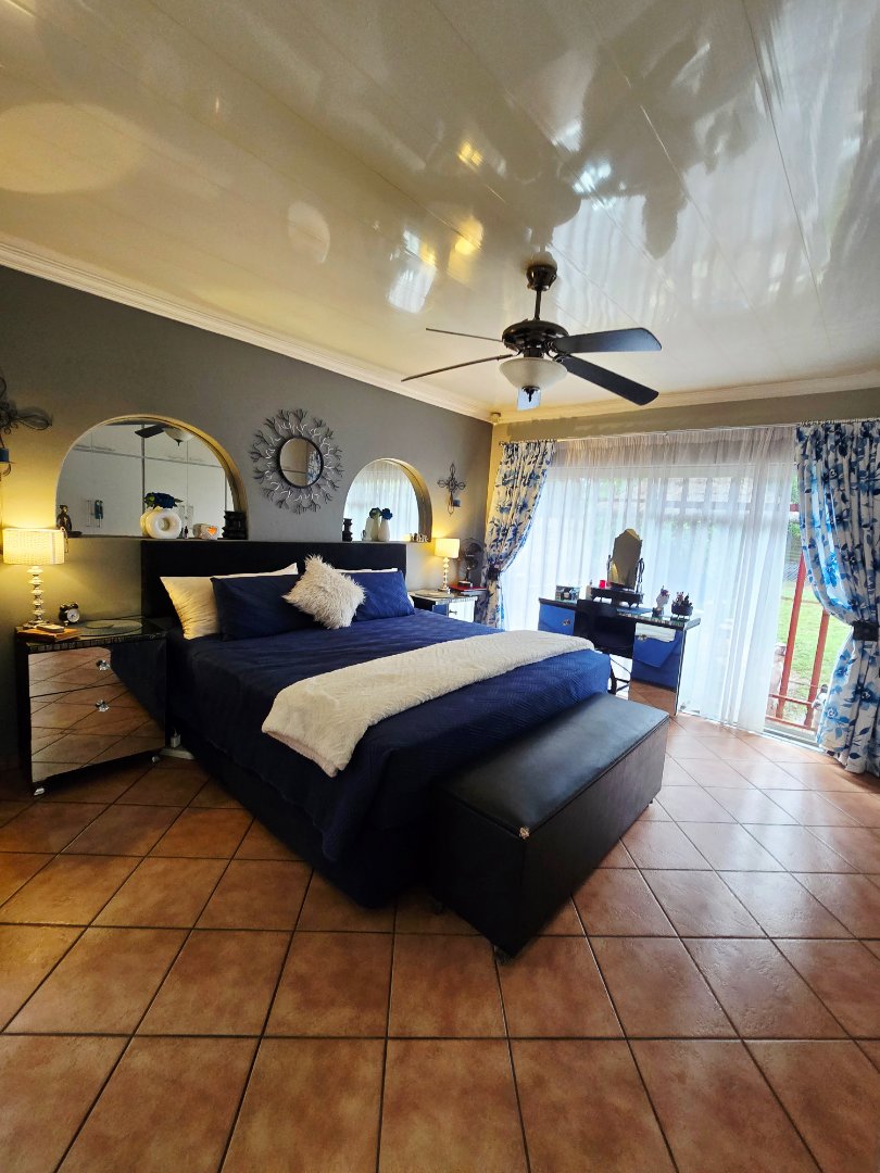3 Bedroom Property for Sale in Flimieda North West